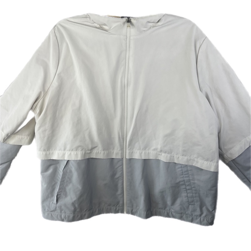 Nike Shield Womens Hyperadapt Golf Jacket AV3702-133 Sail/Pure Platinum Size XXL